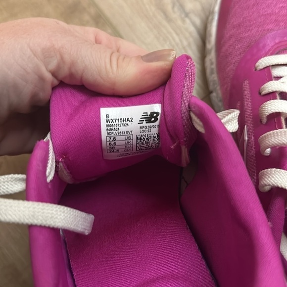 New Balance 715 V2 Cush women’s pink sneakers size 7.5 - Picture 6 of 8